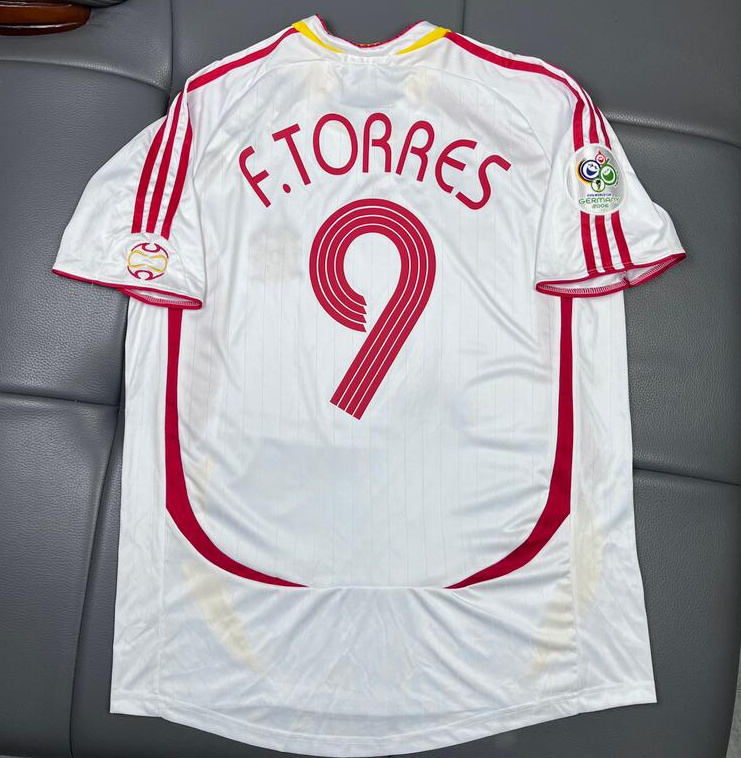 F.TORRES #9 Retro Spain 2006 Away Soccer Jersey White