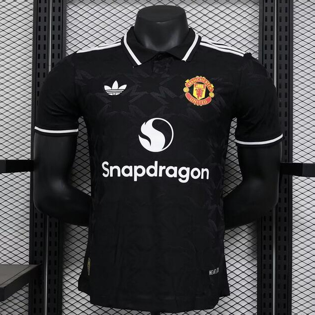 Manchester United 2024-25 Special Retro Black Soccer Jersey Player Version