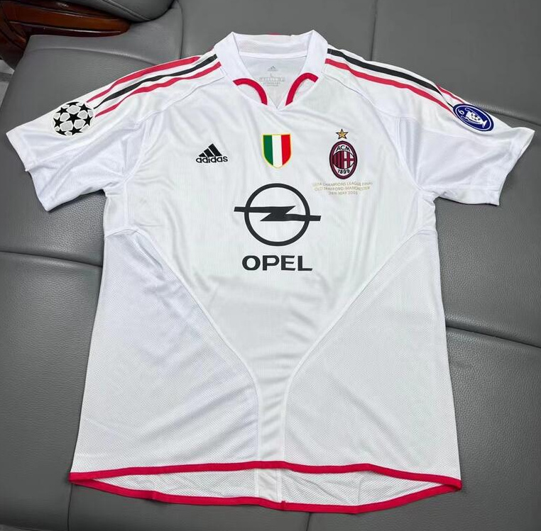 Retro AC Milan 2004-05 Away Soccer Jersey