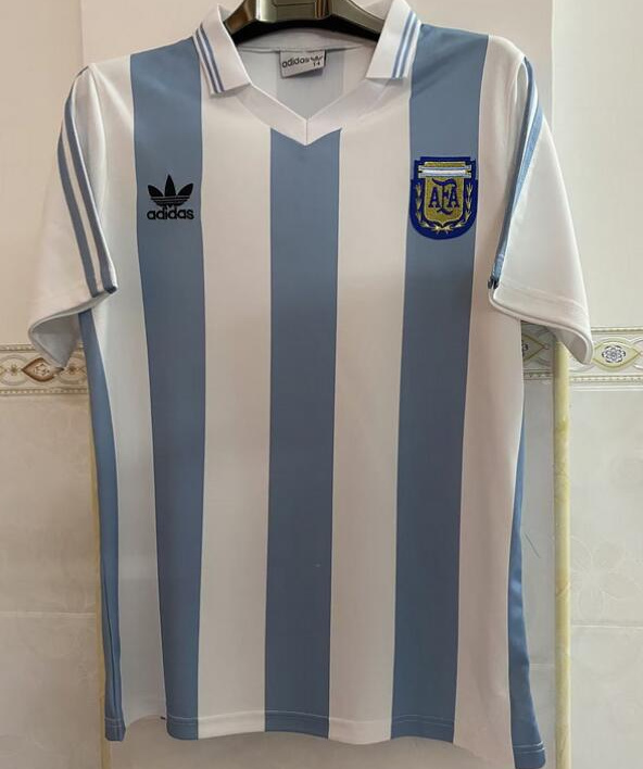 Retro Argentina 1991-93 Home Soccer Jersey