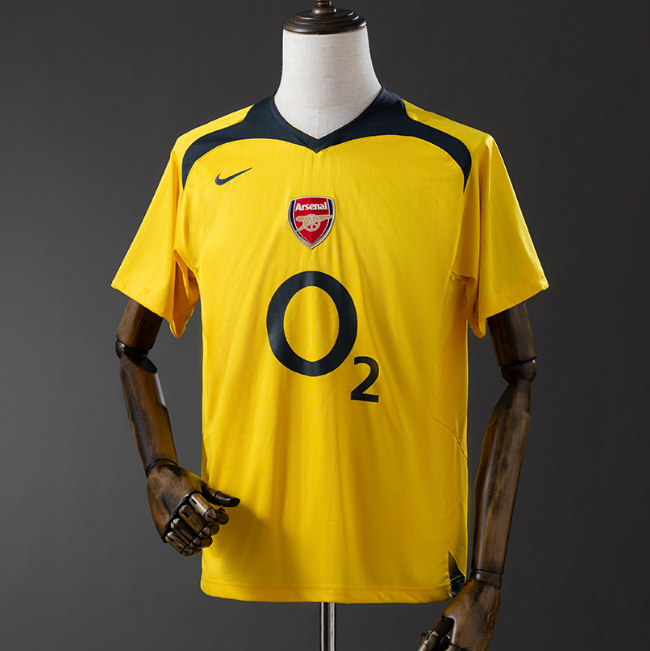 Retro Arsenal 2005-06 Away Soccer Jersey