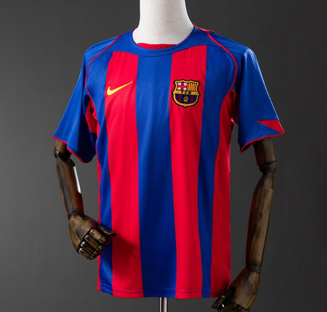 Retro Barcelona 2004-05 Home Soccer Jersey