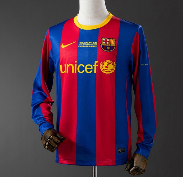 Retro Barcelona 2010-11 Home Long Sleeve Soccer Jersey