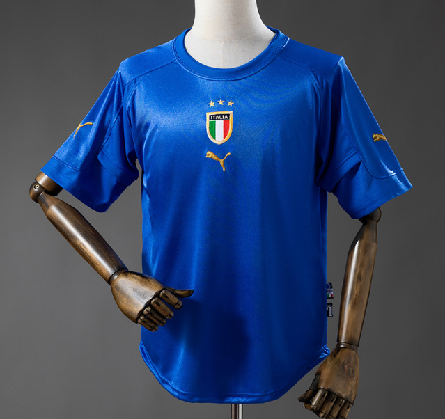 Retro Italy 2004 Home Soccer Jersey