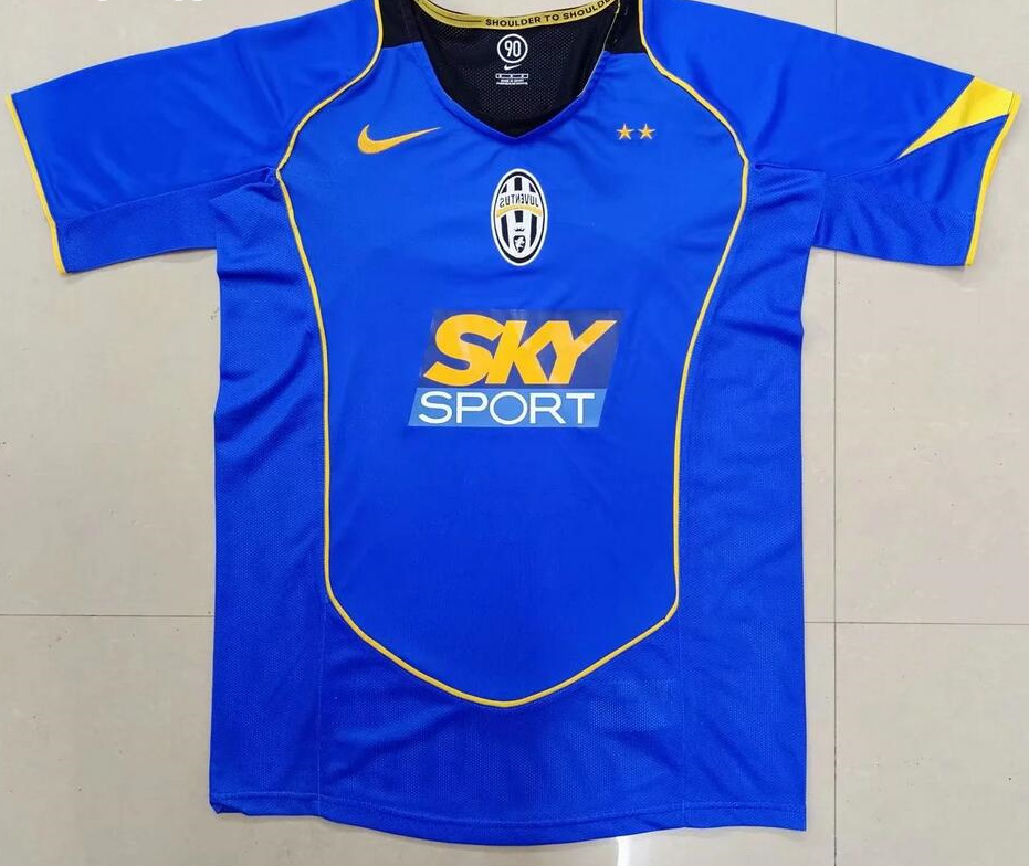 Retro Juventus 2004-05 Away Soccer Jersey