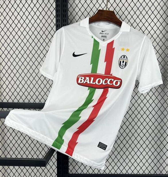 Retro Juventus 2010-11 Away Soccer Jersey