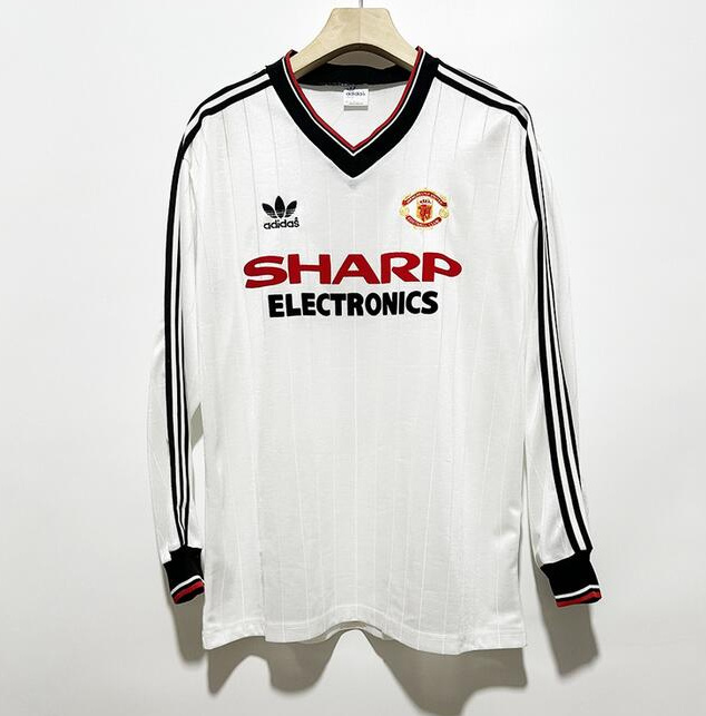 Retro Manchester United 1982-83 Away Long Sleeve Soccer Jersey