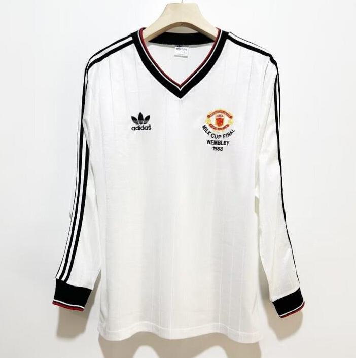 Retro Manchester United 1983 Away Long Sleeve Soccer Jersey