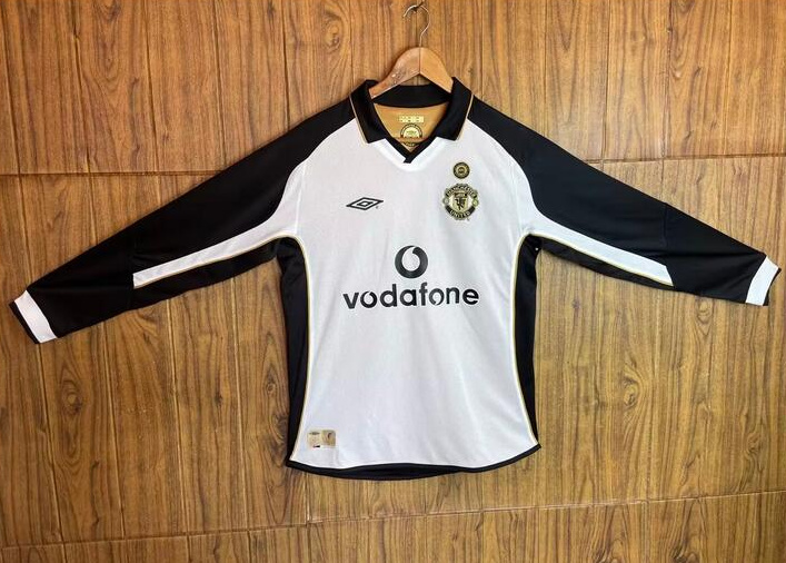 Retro Manchester United 2001-02 White 100th Anniversary Long Sleeve Soccer Jersey