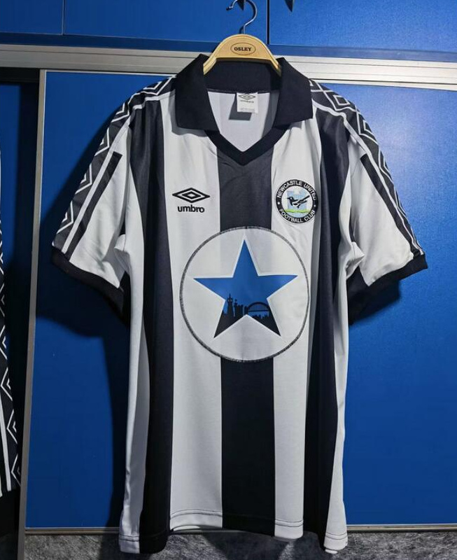 Retro Newcastle United 1980-82 Home Soccer Jersey