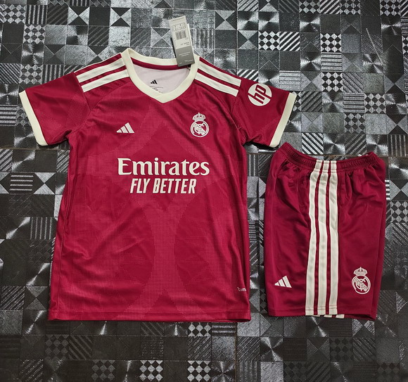 Kids Real Madrid 2026-27 2nd Away Red Soccer Suit Youth Jerseys